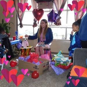 Meet your Posher, Christie